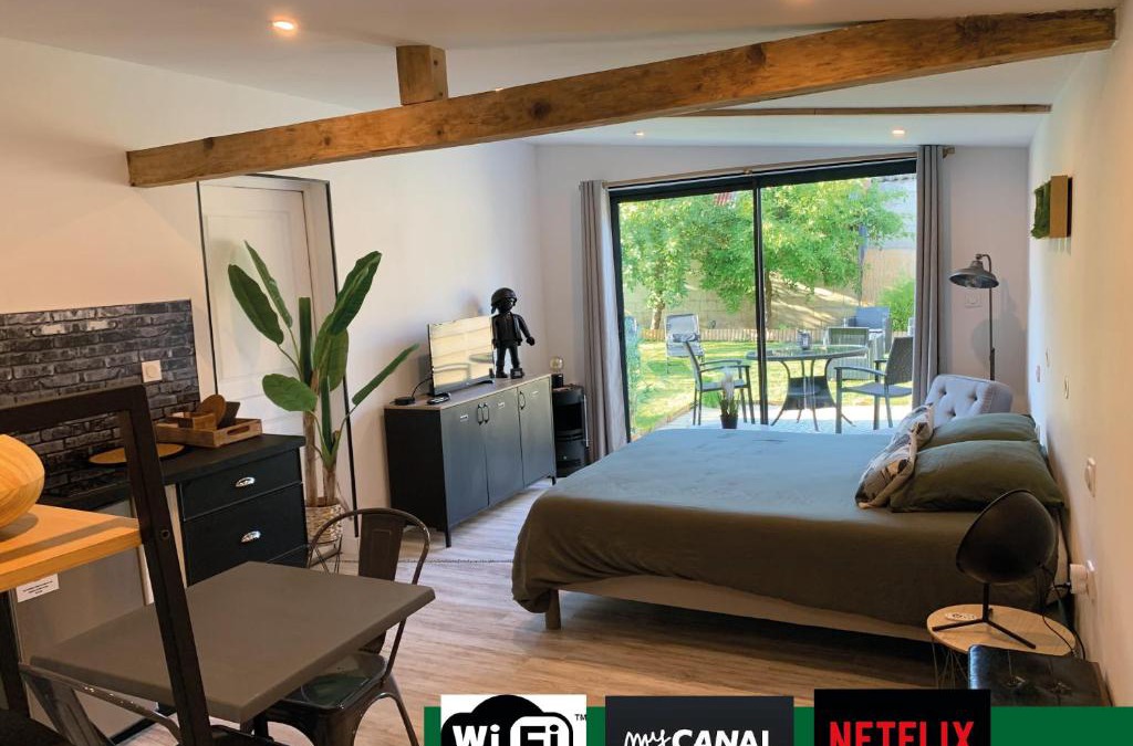 Estrees-sur-Noye Apartment | Chambre à la Noye