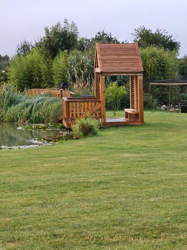 Fromelles Bed & Breakfast | chambre coin zen