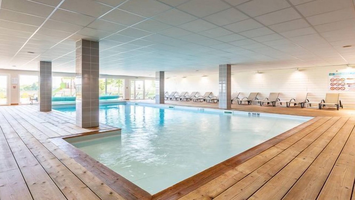 Roz-sur-Couesnon Apartment | Chambre Confortable | WiFi Gratuit + Accès Piscine
