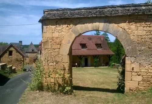 Saint-Amand-de-Coly Bed & Breakfast | Chambre d'hôtes Lasserre