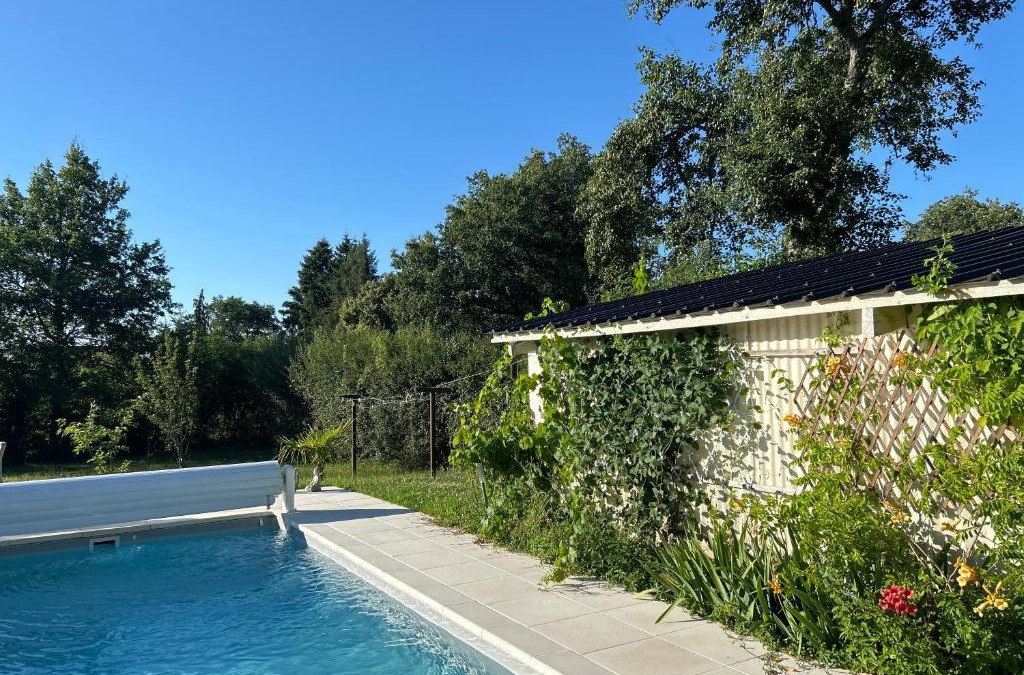Eguzon-Chantome Bed & Breakfast | Chambre d’hôtes avec piscine