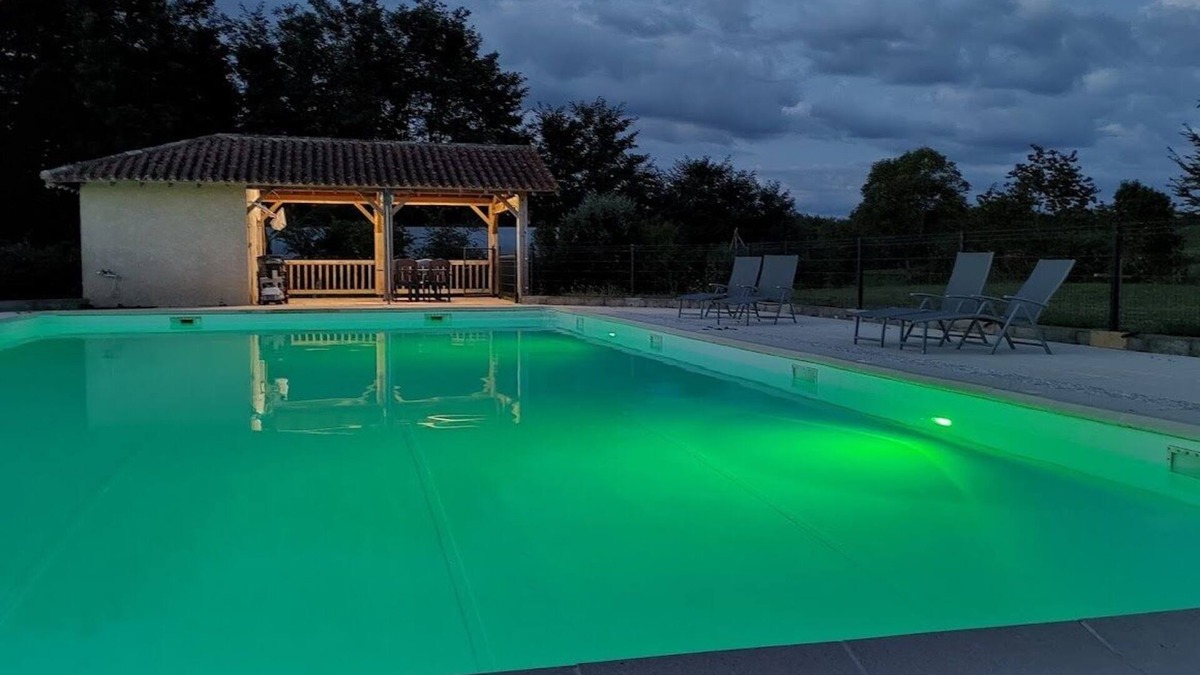Lias-d'Armagnac Bed & Breakfast | Chambre D'hôtes Tournesol, Tout Confort, Piscine en Campagne Gersoise