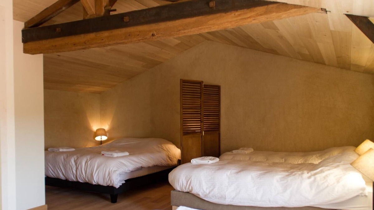 Bazoges-en-Paillers Apartment | Chambre d'hôtes Family 5 pers Jacuzzi 18' Puy du Fou Le Puy Carmin