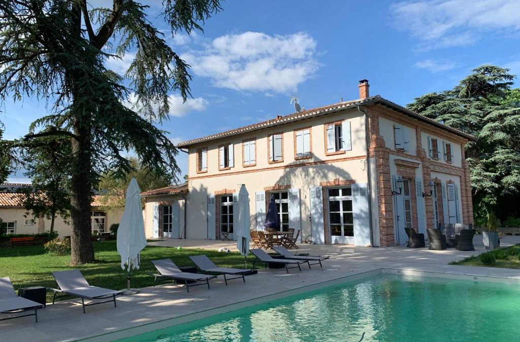 Lacourt-Saint-Pierre Bed & Breakfast | Chambre d'hotes et Table d'hotes Domaine de la terrasse SAS et Gite ANDA Montauban