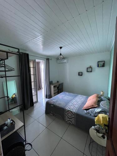 Saint-Andre House | Chambre dans notre villa avec piscine