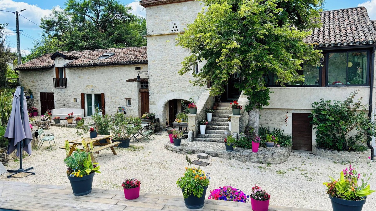 Flaujac-Poujols Bed & Breakfast | Chambre Dhôtes Flore des Pradelles Lavande