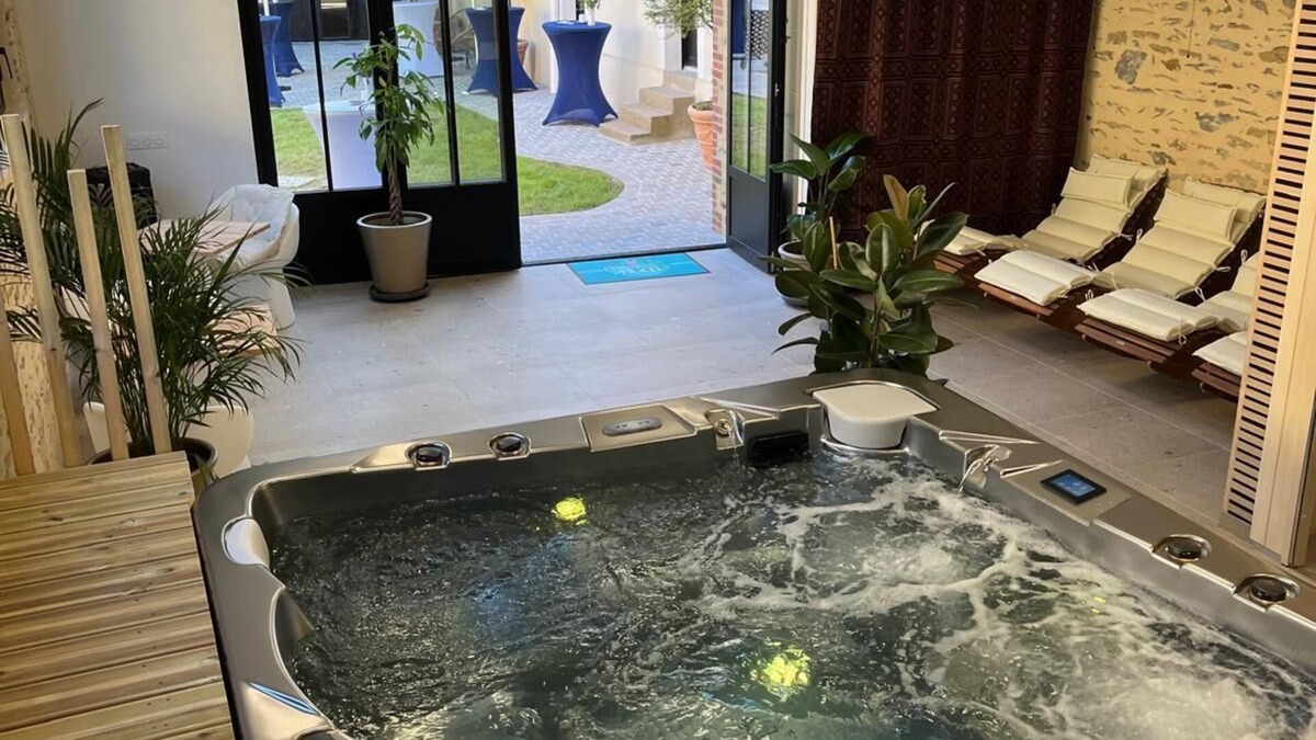 Laval Bed & Breakfast | Chambre Frida Kalho