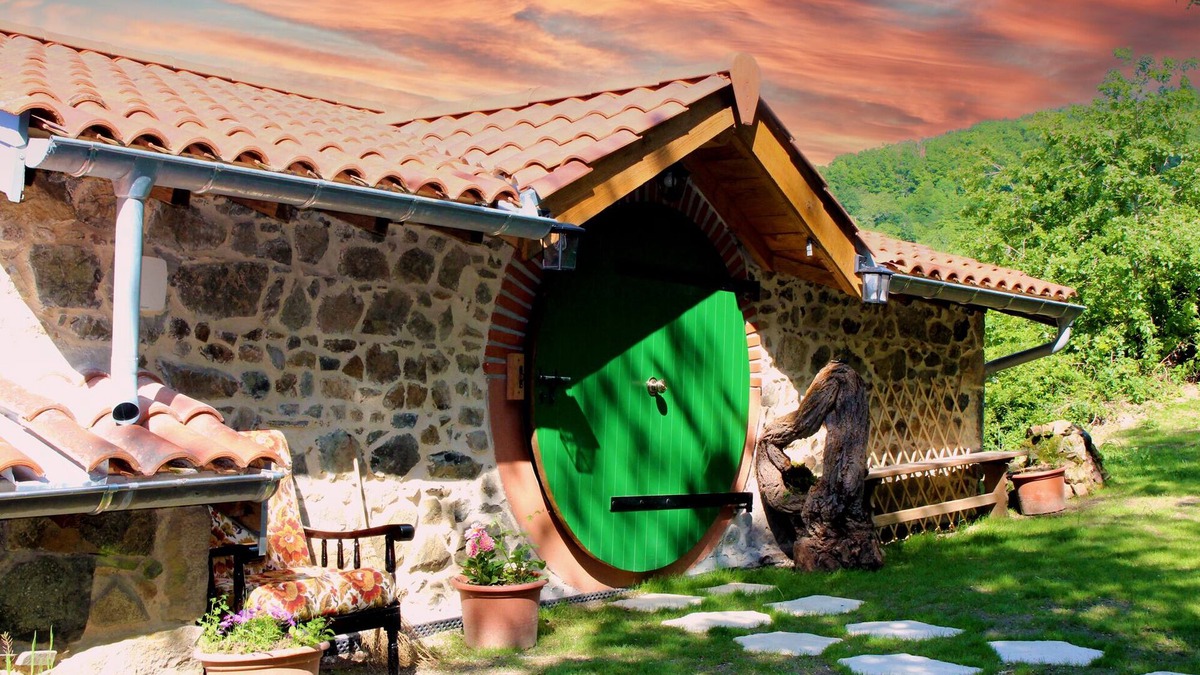 Lantignie Bed & Breakfast | CHAMBRE HOBBIT HOME