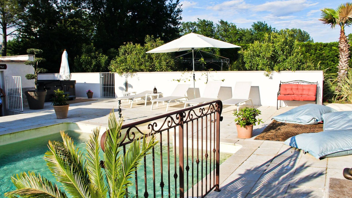 Callian Bed & Breakfast | Chambre Joséphine Baker Pour 2 Personnes