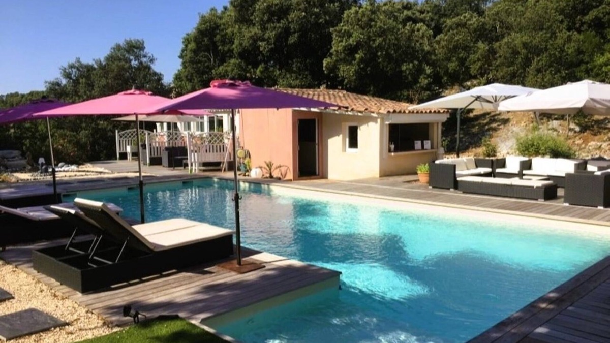 Puechabon Bed & Breakfast | Chambre "La Liquière" en Chambres D'hôtes, Piscine, Proche St Guilhem le Désert