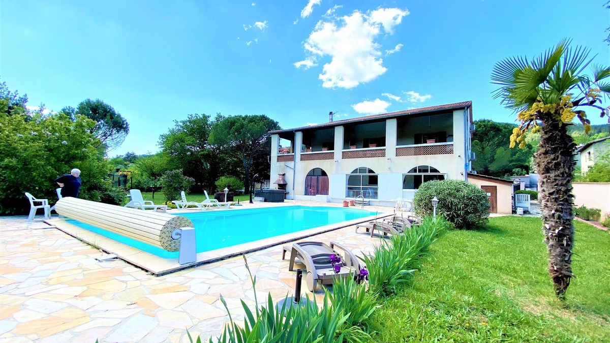 Mercuer House | Chambre NINA 2/4p, swimming pool, jacuzzi, large enclosed park, trampoline