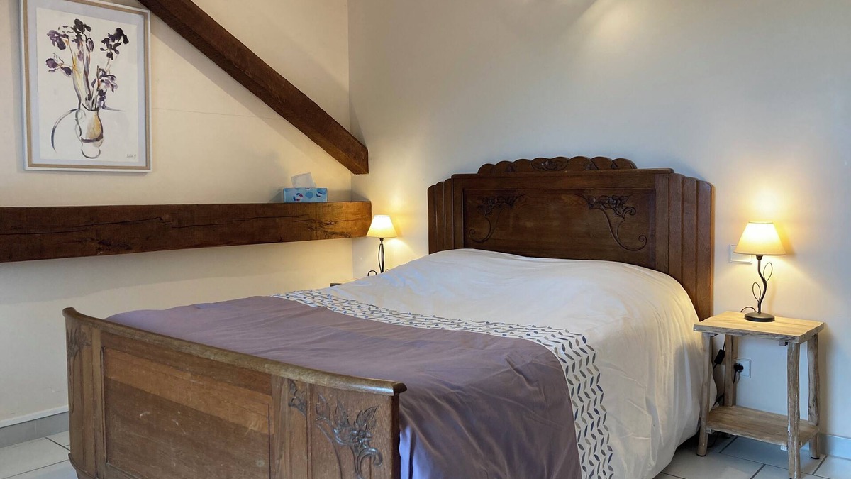 Feneyrols Bed & Breakfast | Chambre Privé à la Campagne
