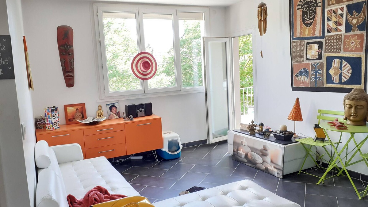 Up 1.5 Saint-Ferreol Bed & Breakfast | Chambre Privee Dans Appartement