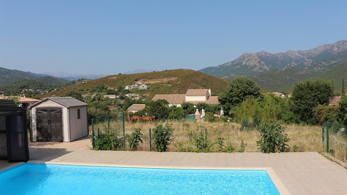 Valpaja House | Chambre Rose 2 cool 👍🏻 4 adults