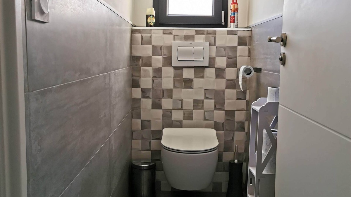 Plaissan Bed & Breakfast | Chambre Tout Confort, Salle D'eau et Toilettes Séparées 60 la Nuit