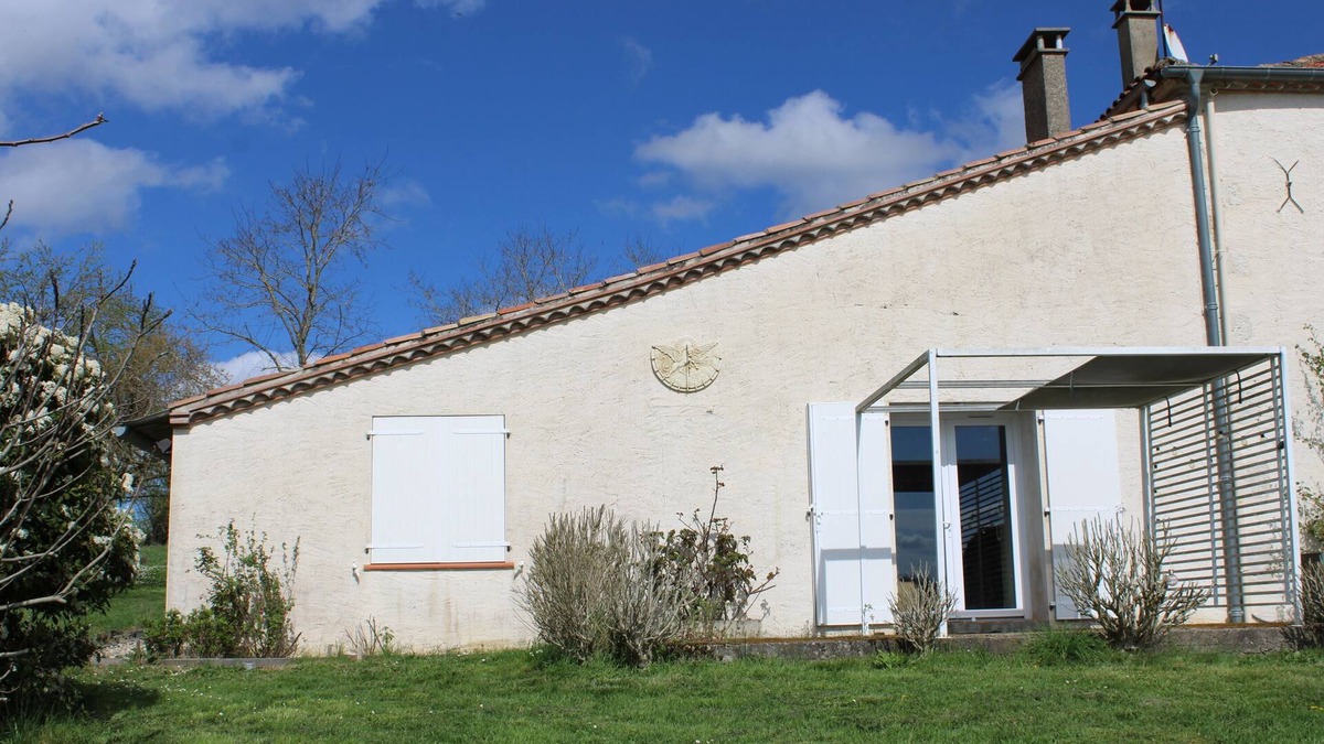 Lectoure Bed & Breakfast | Chambres D'hôtes Avec Coin Repas, au Milieu des Champs