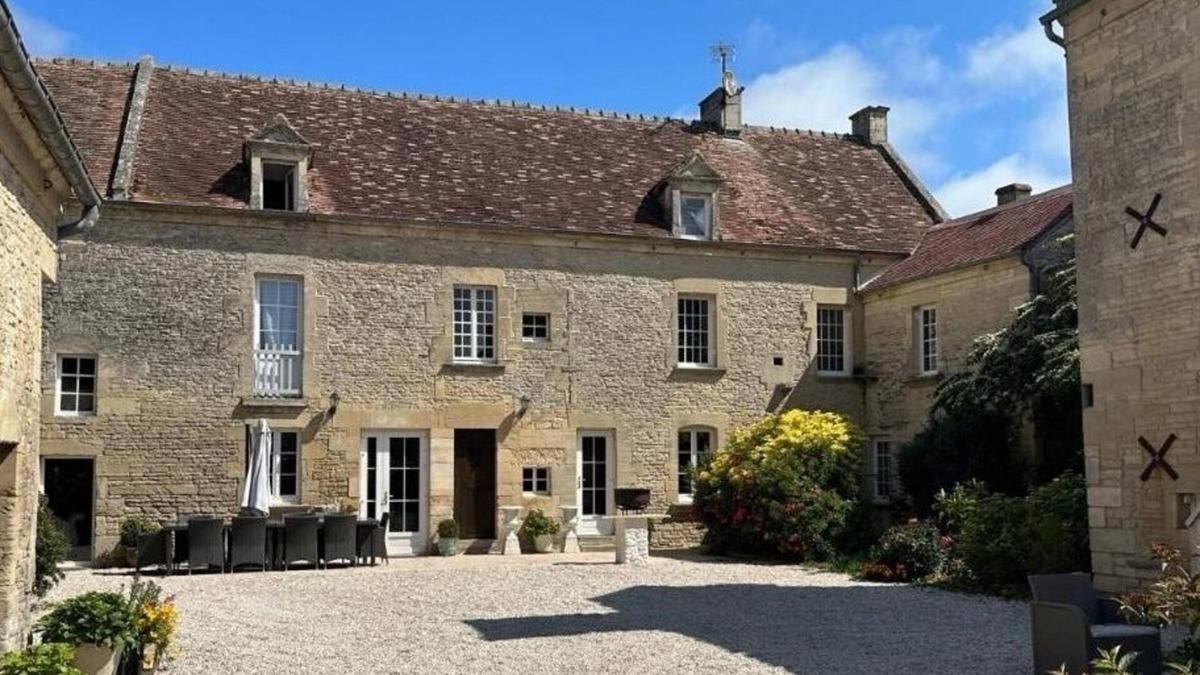 Thaon Bed & Breakfast | Chambres d'Hôtes de l'Ancienne Auberge