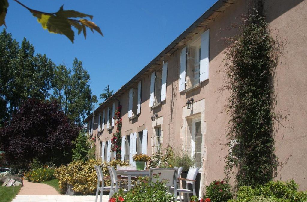 Cheffois Bed & Breakfast | Chambres d'hôtes La Charrière