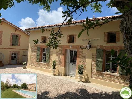 Sajas Bed & Breakfast | Chambres d'Hôtes - La Clef des Champs - Piscine - Capucine