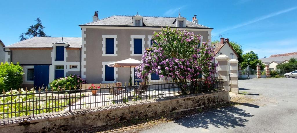 Preveranges Hotel | Chambres d’hôtes La Joyeuse