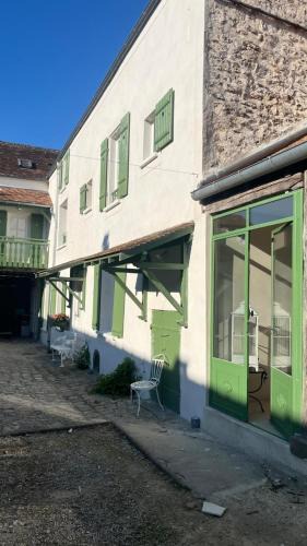 Seine-Port Bed & Breakfast | Chambres d'hotes Au Lion d'Or