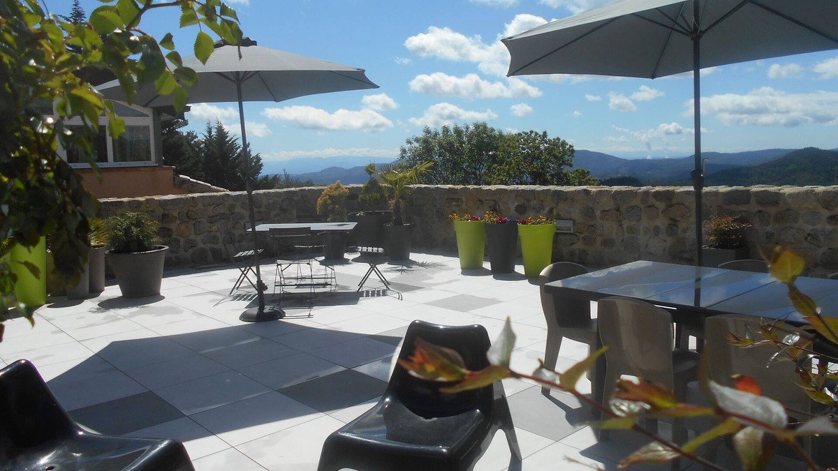 Gluiras Bed & Breakfast | Chambres d'Hotes Les Palmiers