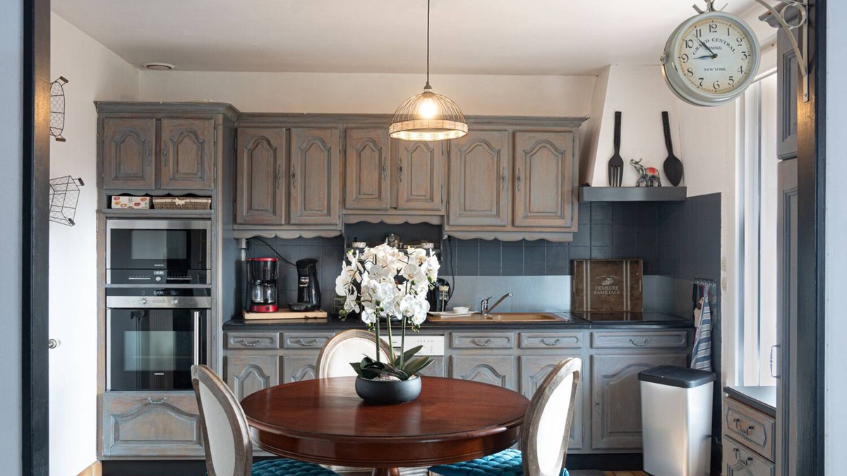 Evron Bed & Breakfast | Chambres d'Hotes Les Papillons