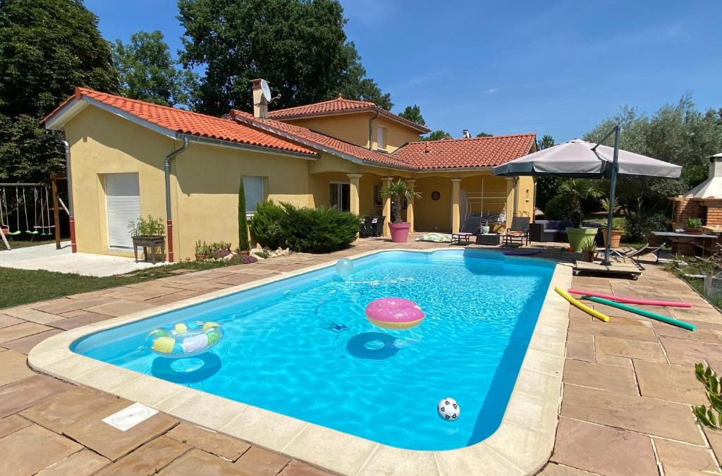 Limas Bed & Breakfast | Chambres dans villa avec piscine