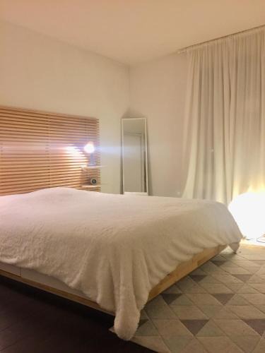 Villeparisis House | Chambres privées et CALMES CHEZ L'HABITANT- Sdb commune-parking privé sur demande-Pour personnes respectueuses et discrètes