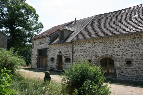 Brassy House | Champ de la Fontaine