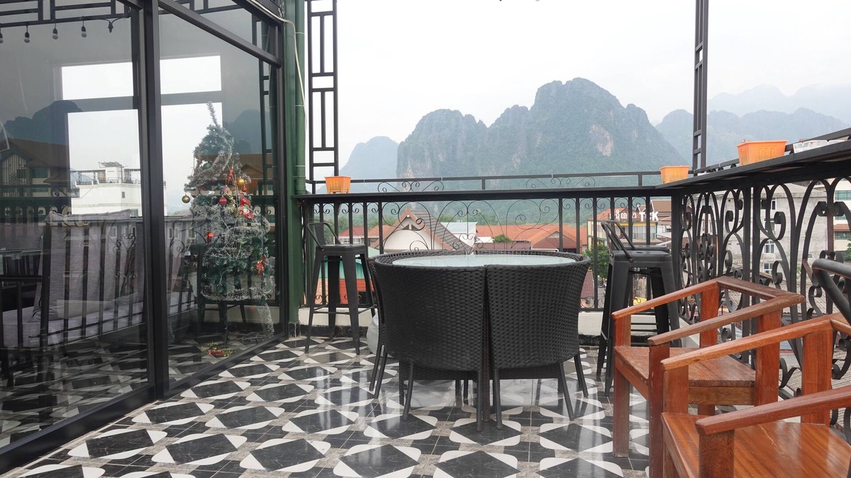 Vang Vieng Hotel | Champa Inn Hotel