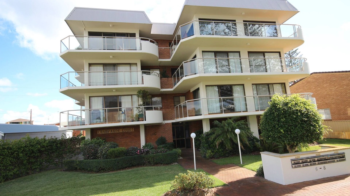 Tuncurry Apartment | Champagne Court - Great location
