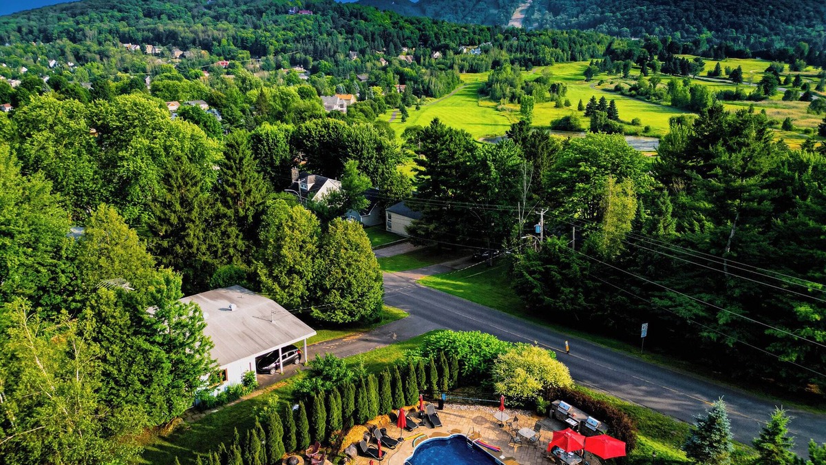 Bromont Apartment | Champlain Condo 202