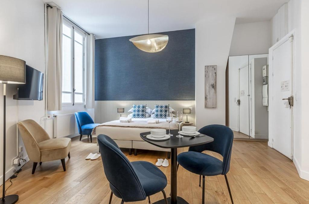 Faubourg-du-Roule Apartment | Champs Elysées - Amazing Apartment - Studio