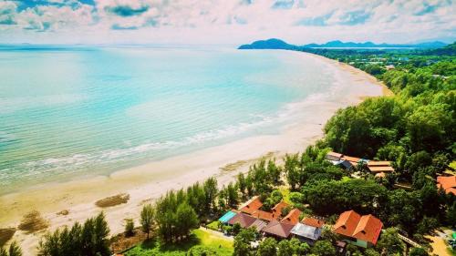 Khlong Khut Resort | Chanchaolao Beach Resort