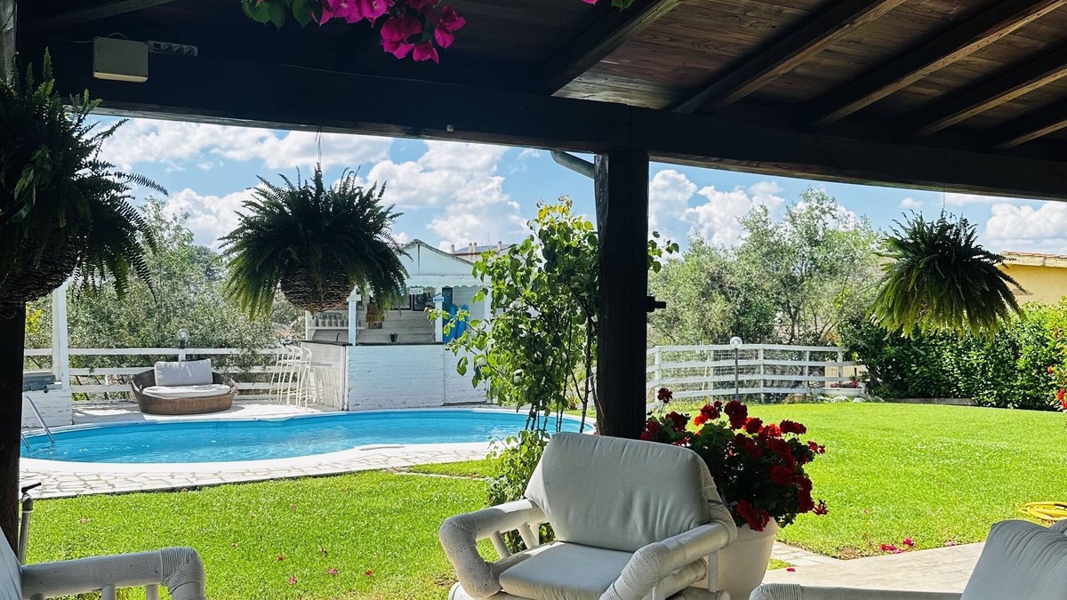 Formello Villa | Chanel Garden Relaxation Home