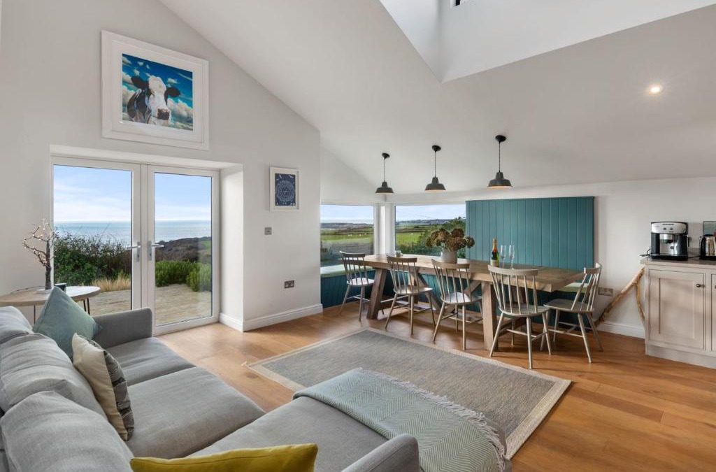Crynant House | Channel View