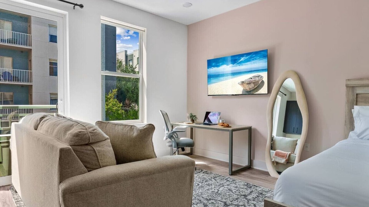 Channel District Apartment | Channelside: Workers Paradise| Near Everything