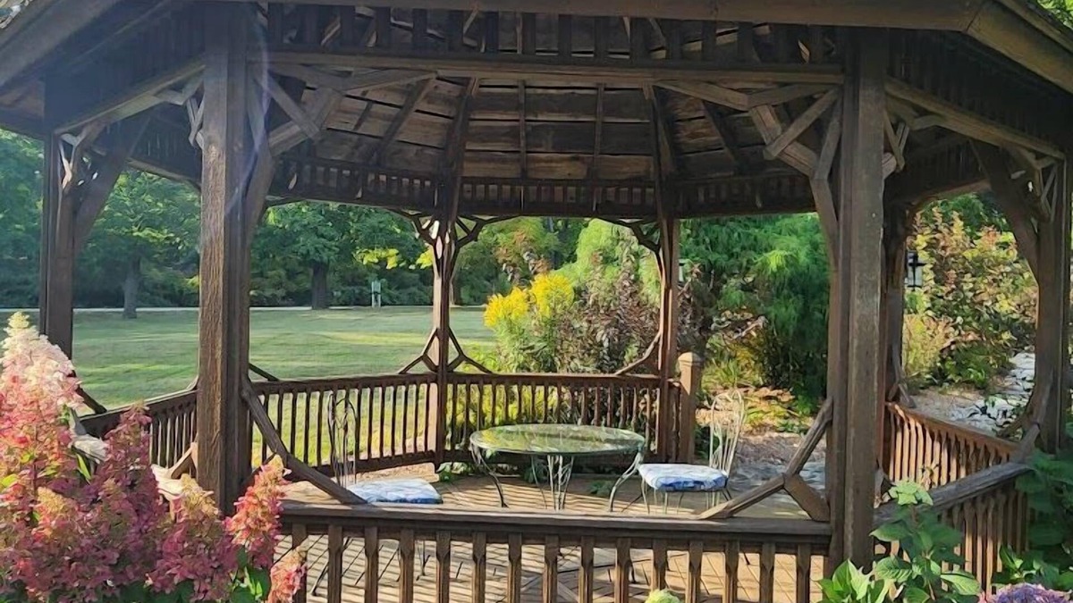 Sturgeon Bay Bed & Breakfast | Chanticleer Guest House