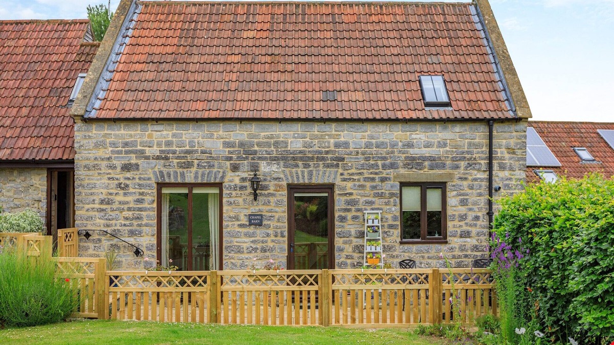 Ashcott Cottage | Chapel Barn - UK46738