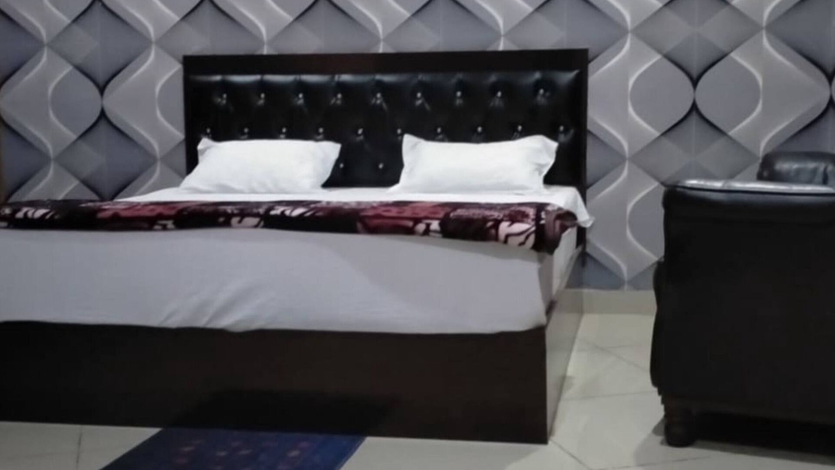 Hapur Hotel | Chappan bhog hotel Hapur