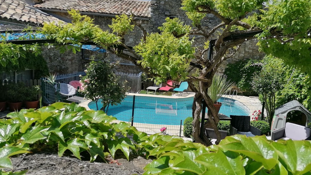 Saint-Marcel-d'Aredeche House | Character house with swimming pool near the Ardèche gorges