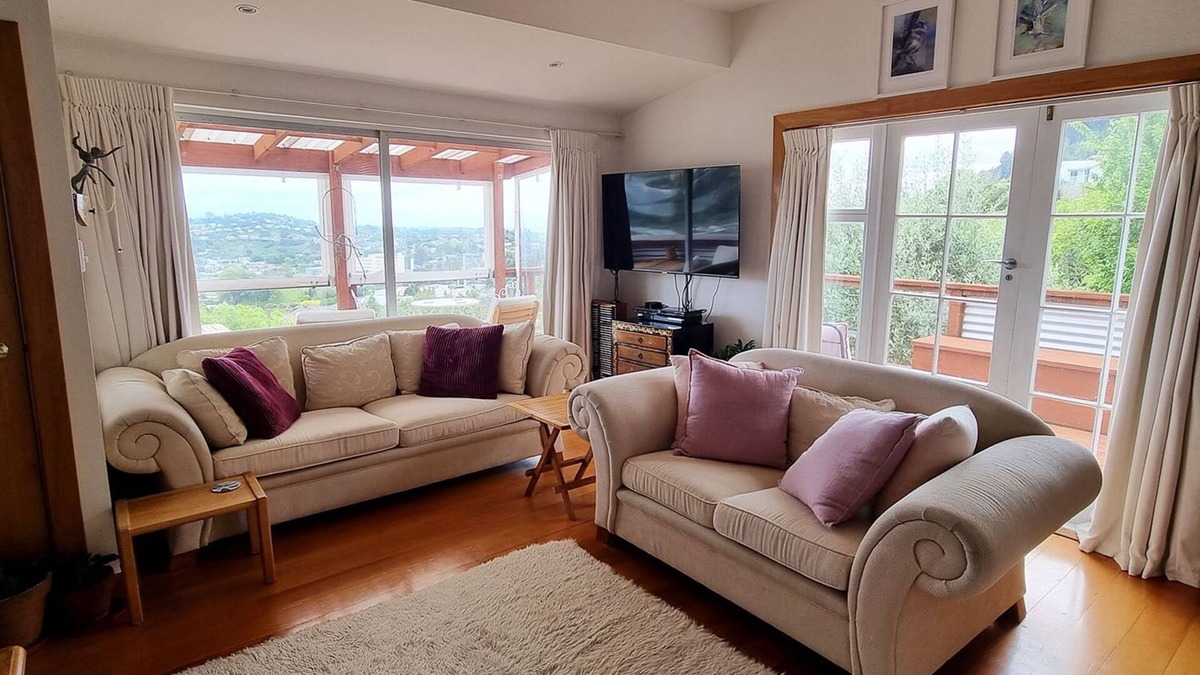 Nelson South House | Character & Comfort in Art-filled home with Views