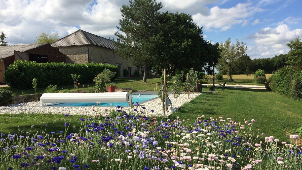 Condac House | Character farmhouse of 250 m2, completely renovated for you.