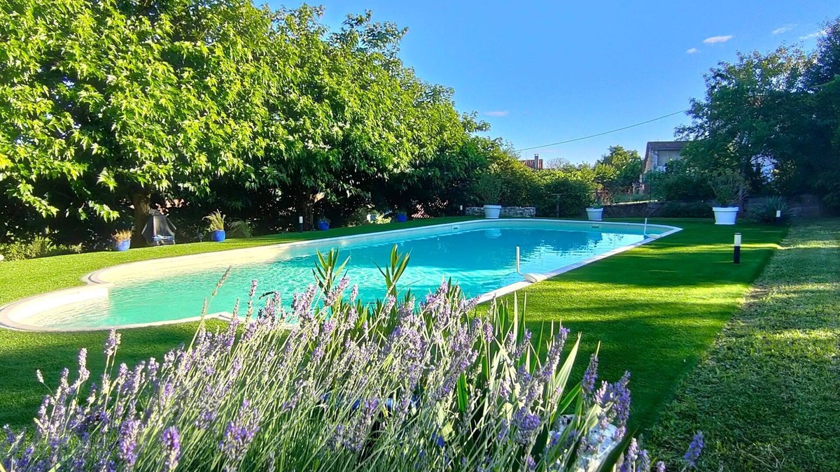 Varaignes House | Character house 10 persons