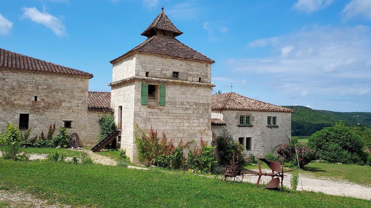 Courbiac House | Character house 12 people