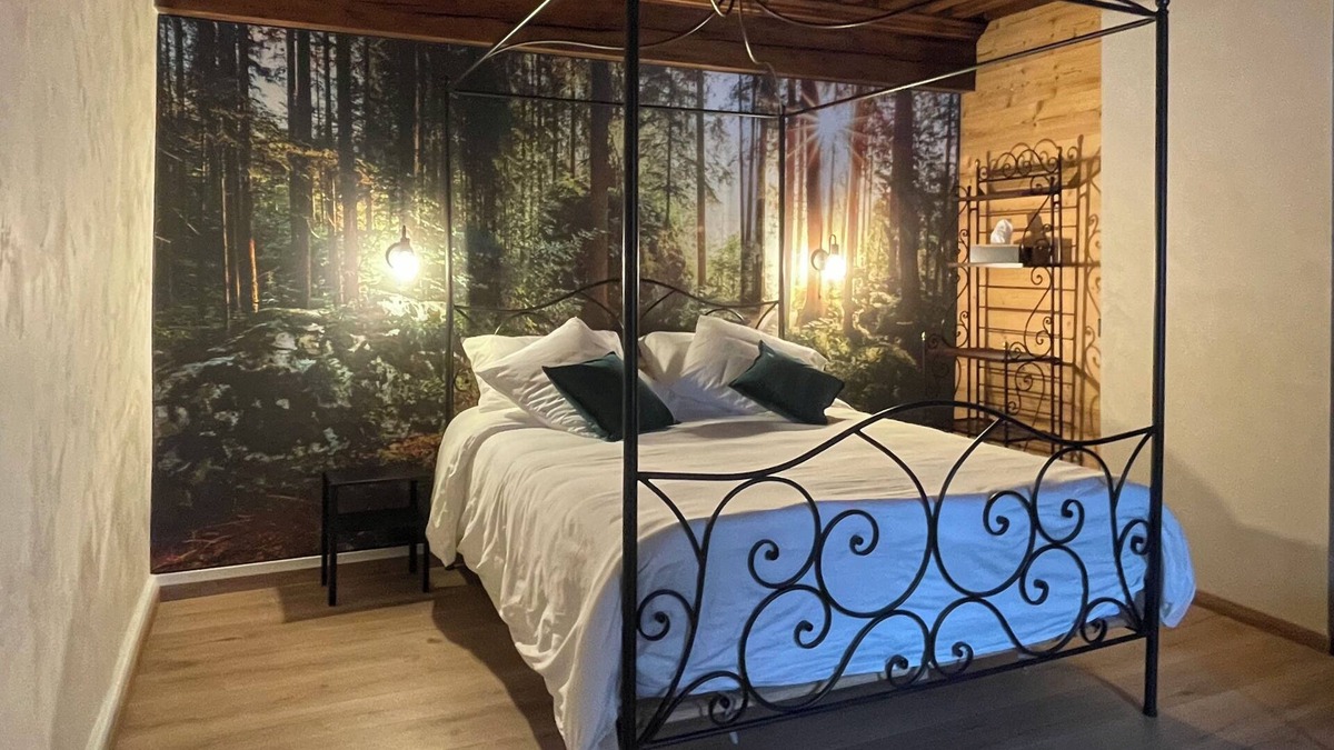 Foncine-le-Bas House | Character house close to nature for a stay with family or friends