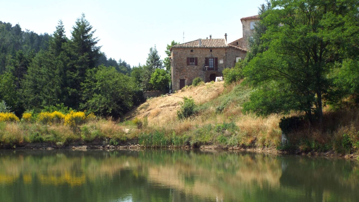 Joannas House | Character house with 1000m2 garden, beautiful view in a protected area.