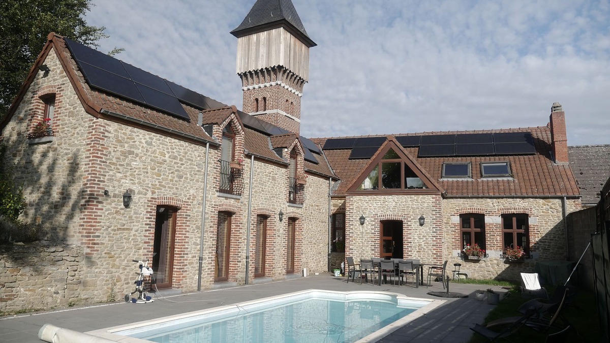 Roucourt Cottage | Character house with private heated swimming pool not overlooked and jacuzzi