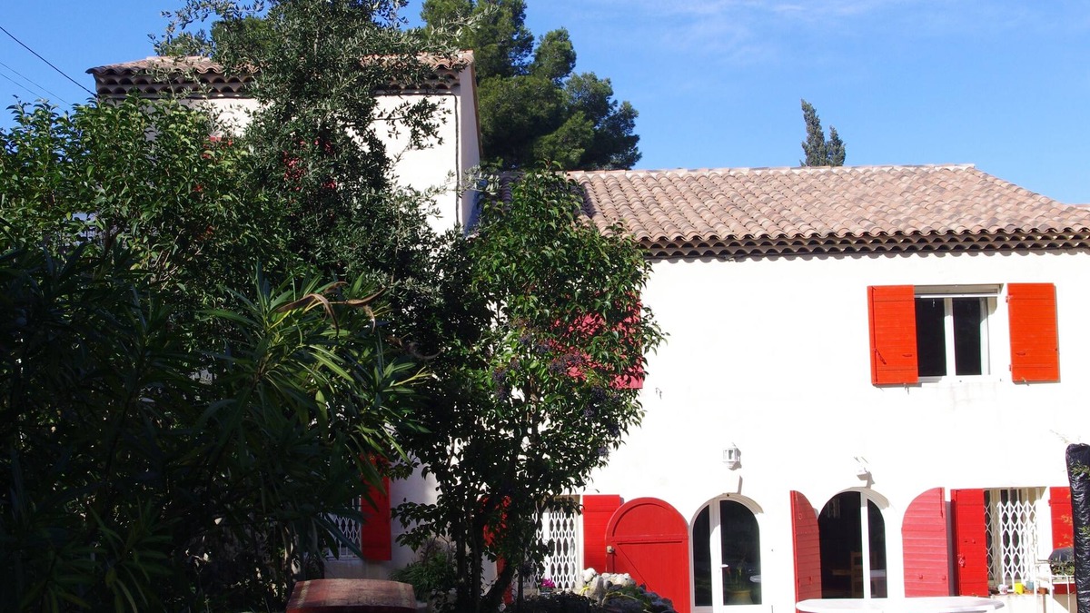 La Couronne House | Character villa with 1000 m² garden near the sea, Côte Bleue